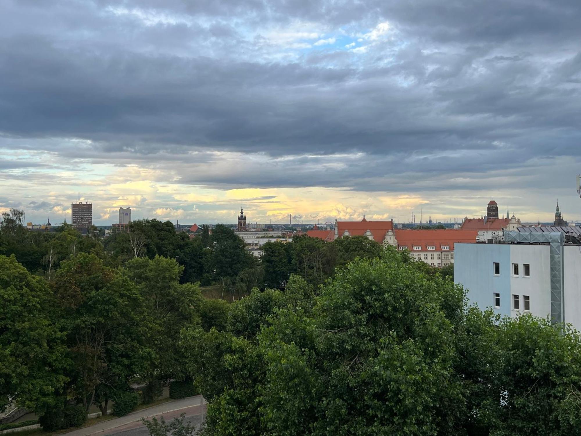 Kawalerka Blisko Srodmiescia Apartment Gdansk Bagian luar foto
